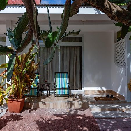 Chez Marston Hotel La Digue Exterior photo